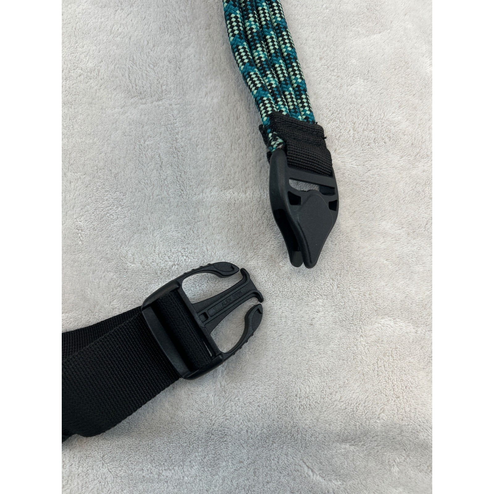 Kavu Rope Bag Teal Pineapple Canvas Sling Backpack Crossbody Hiking Gorpcore
