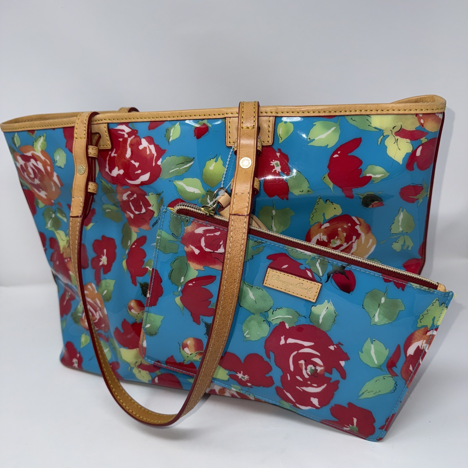 Dooney Bourke Blue Red Floral Rose Large Tote Polyvinyl & Vacchetta And Wallet