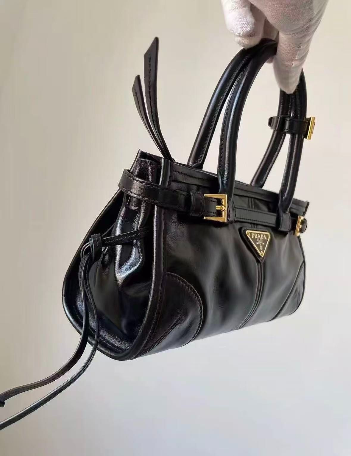 Prada Bonnie 1BA486 Black Shoulder Bag Gold Hardware Detachable Strap Designer
