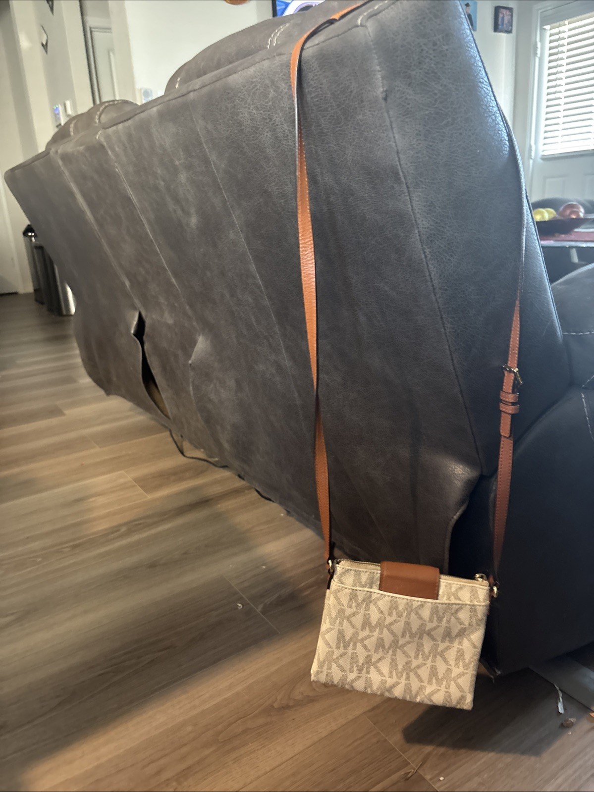 Michael Kors Fulton Brown Large Crossbody Bag 32F3GFTC3B (Vanilla
