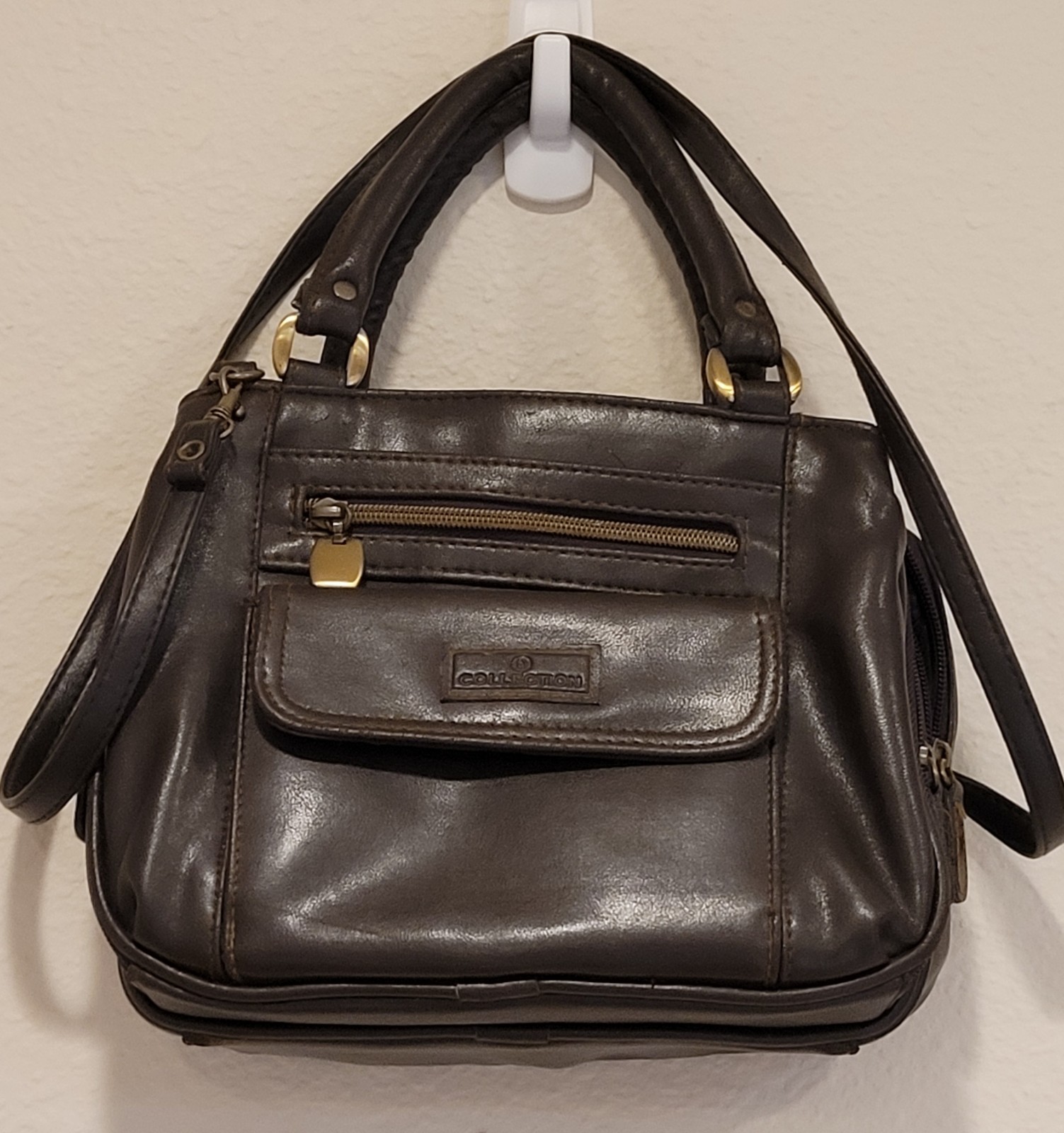 Collection Brand Women’s Brown Faux Leather Purse. Tons Of Pockets & Sections