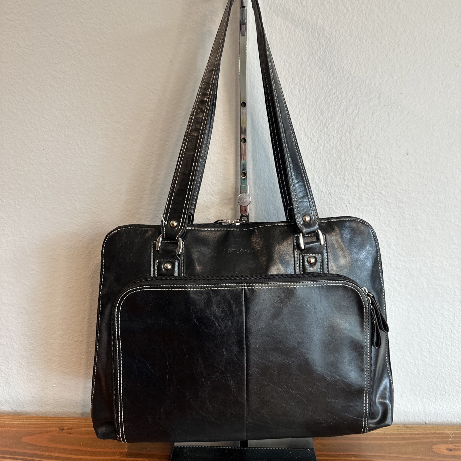 Samsonite Black Leather Zip Cushioned Laptop/Tablet Handbag