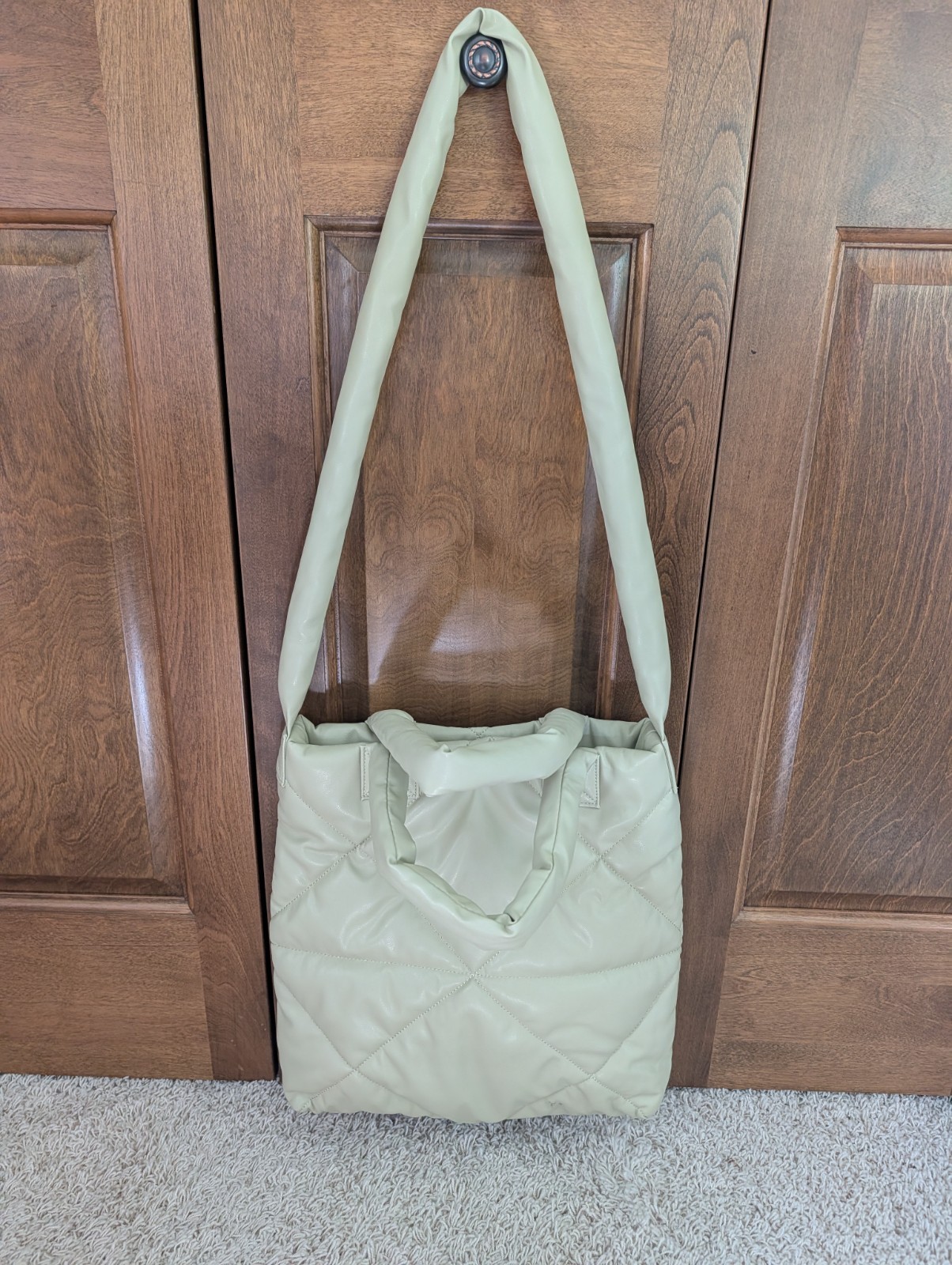 89TH + MADISON Beige Quilted Medium Tote Detachable Strap Magnetic Closure