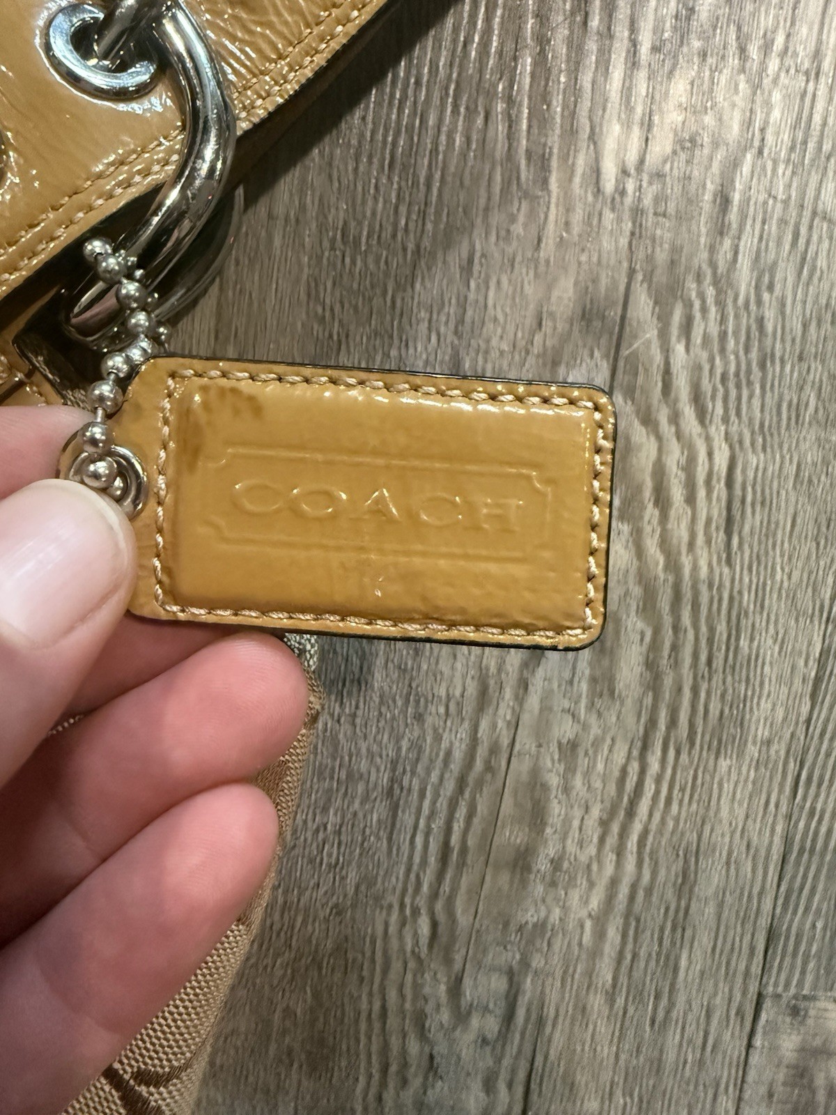 Coach Signature Soho C Logo Satchel Top Handle Bag Beige/Brown Zip Pockets Charm