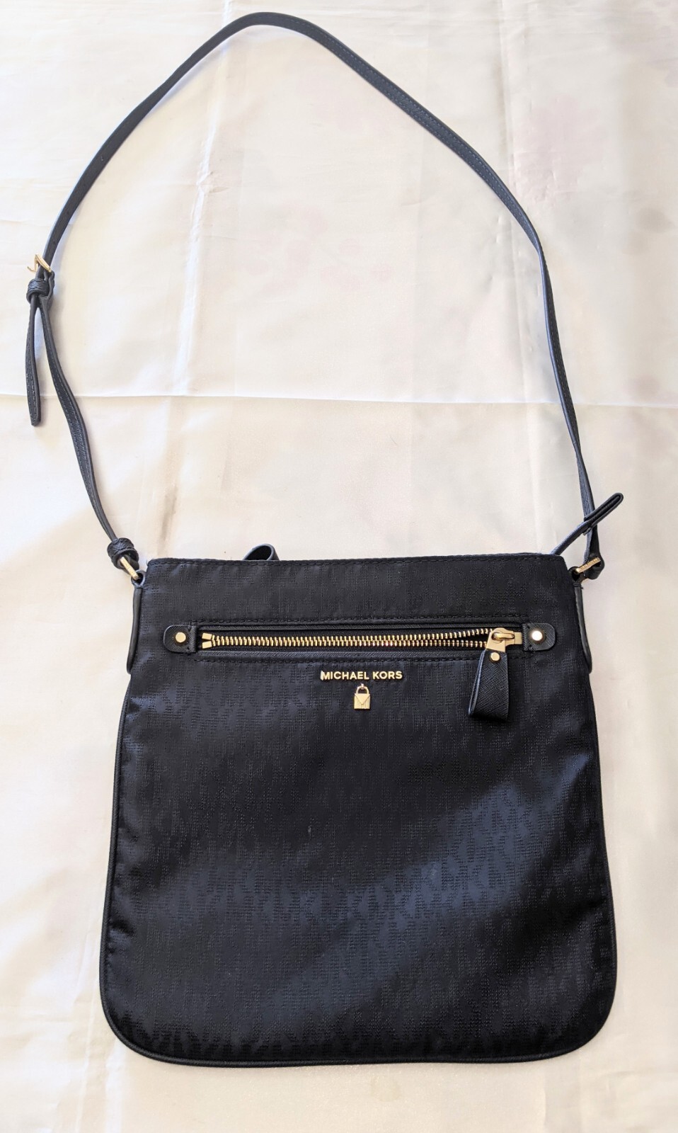 Michael Kors Kelsey MK Signature Admiral Blue Nylon & Leather Crossbody Bag EUC