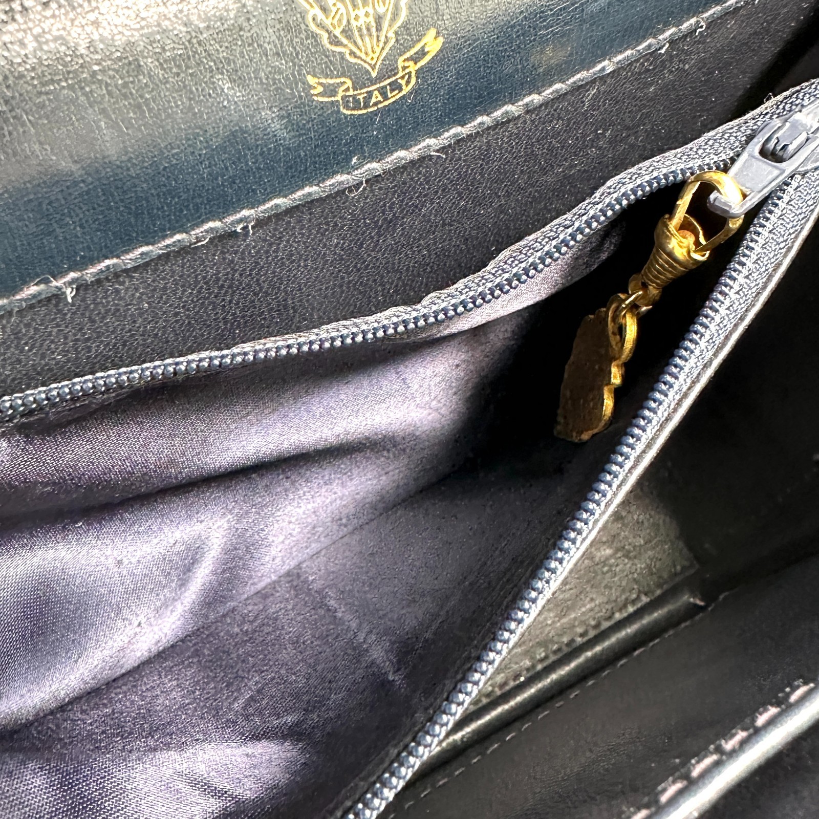 Vintage Gucci Interlocking Leather shoulder bag Navy Gold Auth