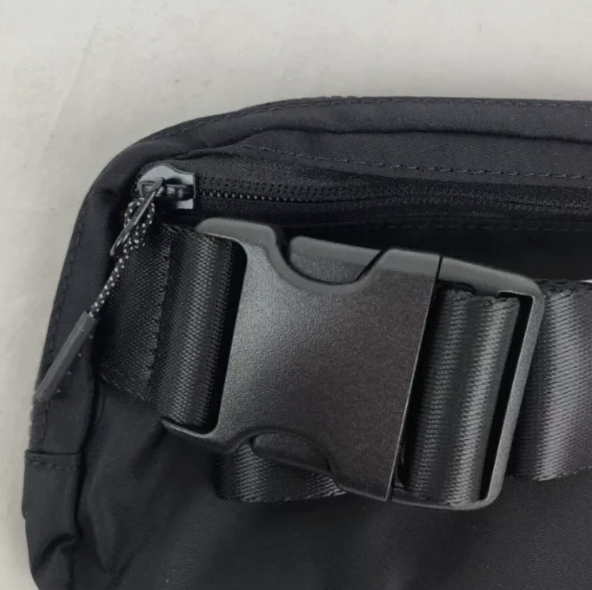 Lululemon Everywhere Belt Bag 1L Black Unisex Crossbody Waist Fanny Pack NWT