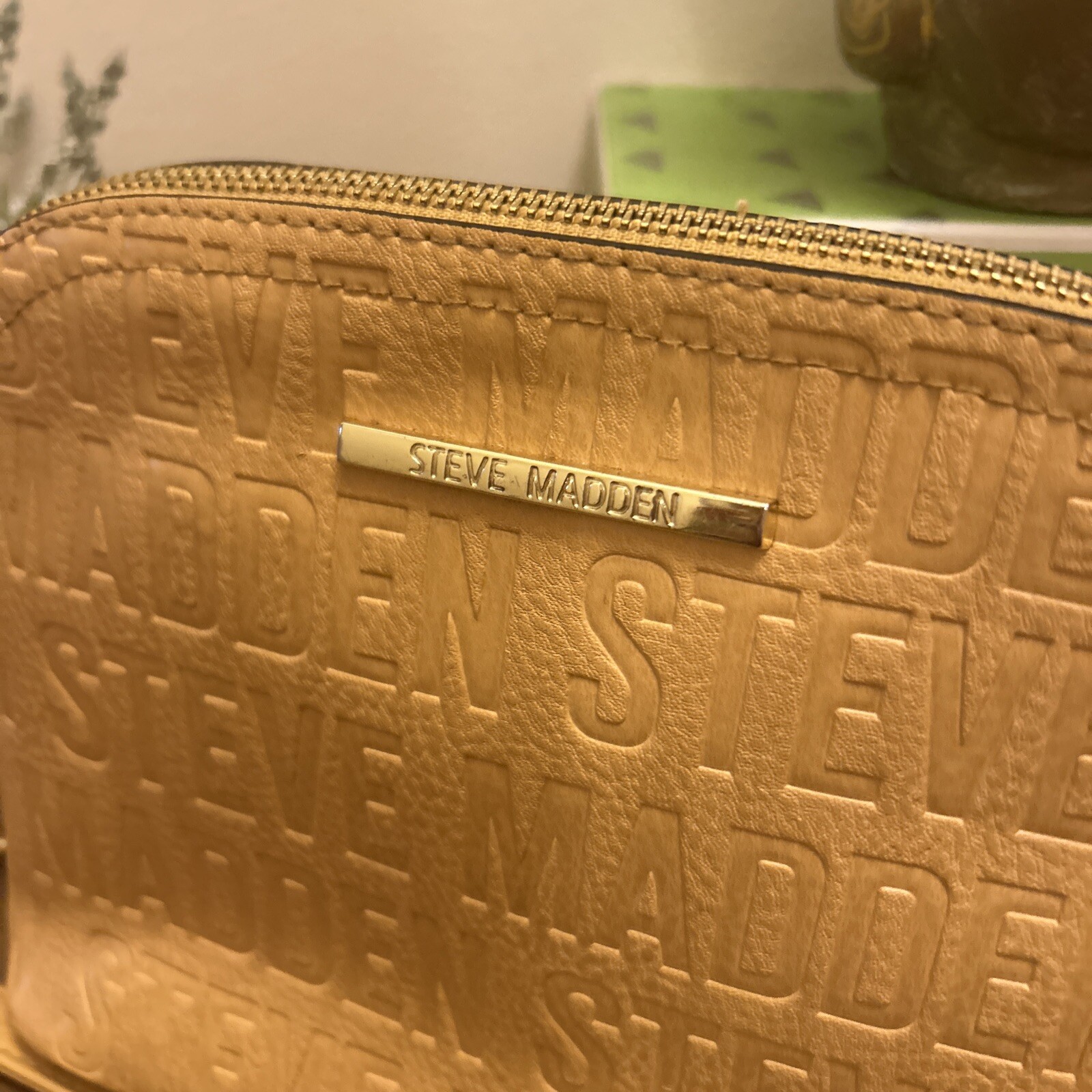 NWOT Maggie Steve Madden Patterned Purse BMaggie In Mustard Yellow