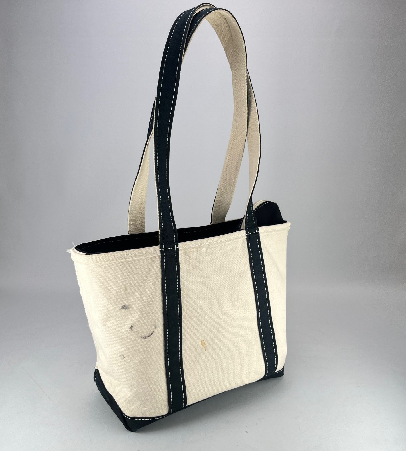 L.L.Bean Boat and Tote Zip Top Bag White & Black Long Handles Medium Size