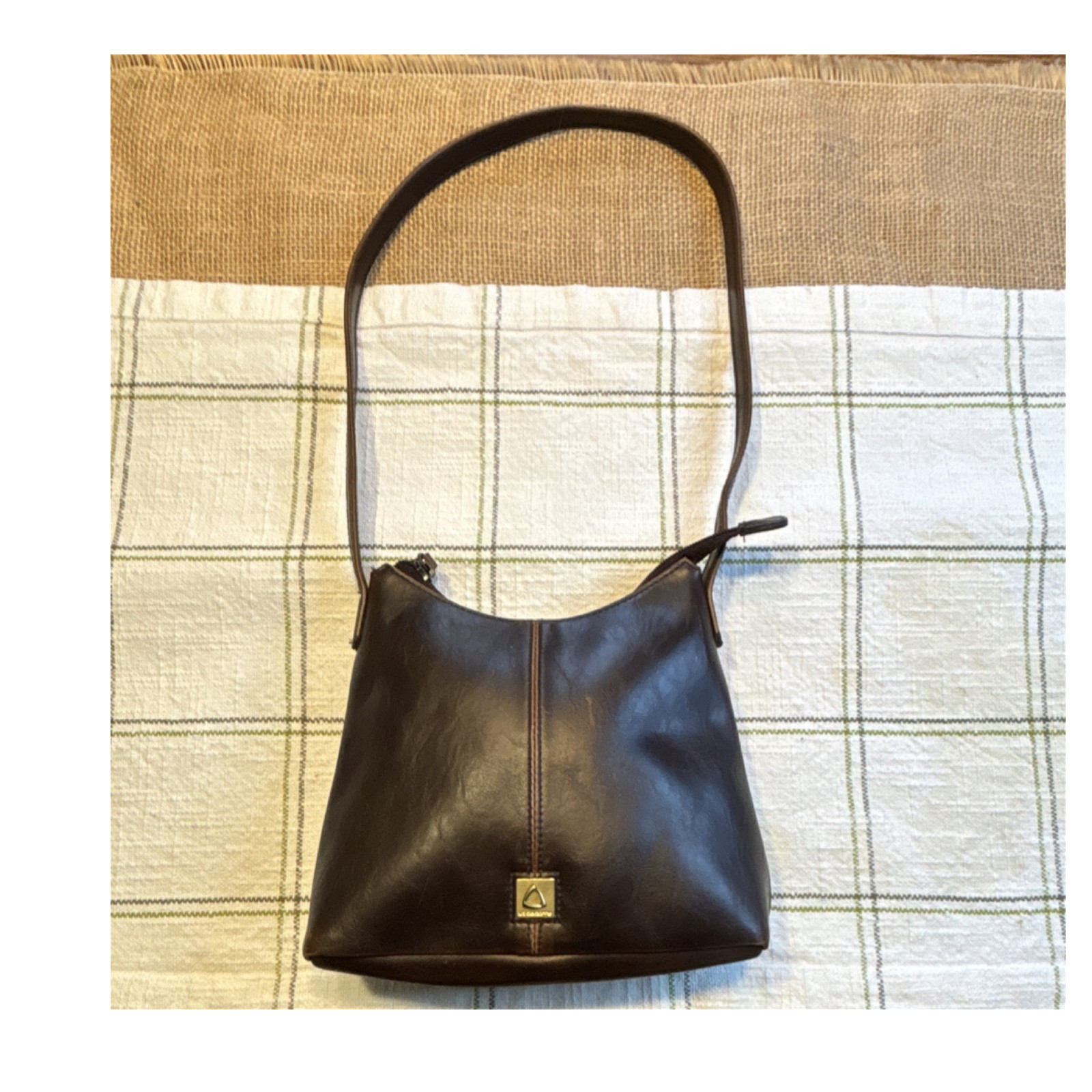 Vintage Liz Claiborne Brown Shoulder Bag Stitching Logo Accent Zip Closure