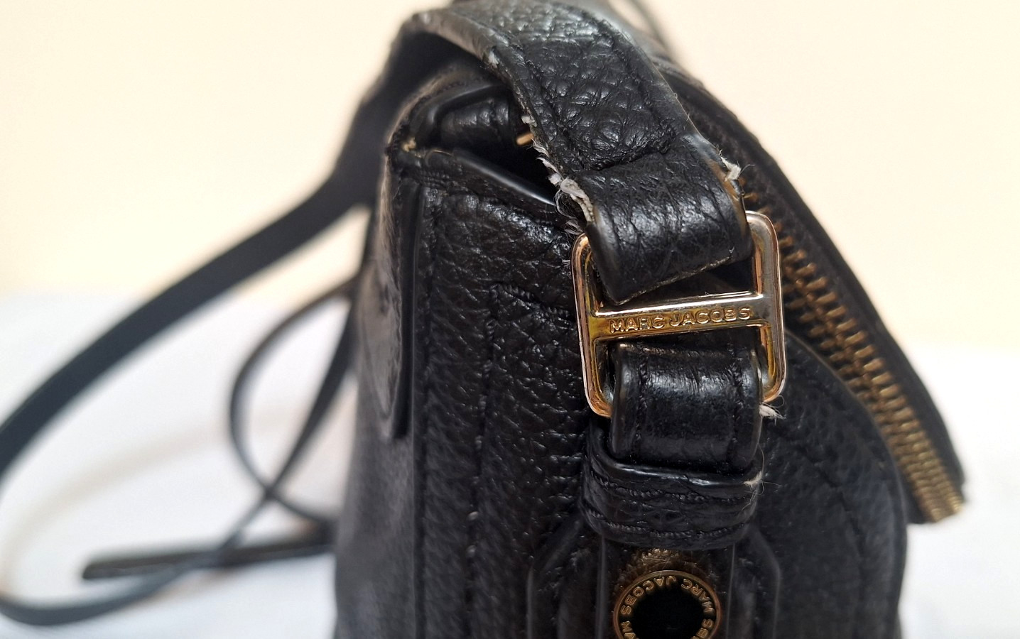 Marc Jacobs The Groove Black Pebble Leather Crossbody Messenger Bag