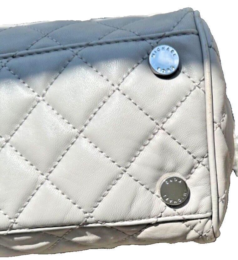AUTHENTIC Michael Kors Susannah Large Quilted Leather Tote Handbag Pearl Grey