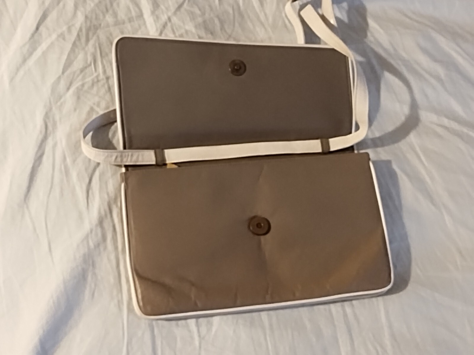 GUCCI Micro GG Coated Canvas Leather. Crossbody. Cream & Brown