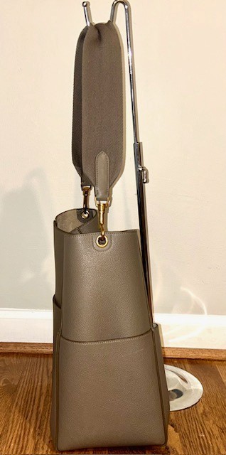 Authentic Celine Sangle Seau Bucket Tote Bag Purse #189593AH4 Taupe 13x11x7″