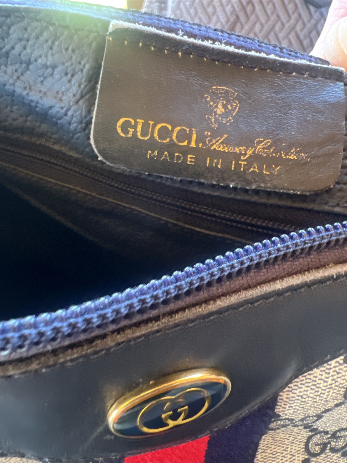 AUTHENTIC GUCCI SHERRY LINE NAVY BLUE SUPREME SHOULDER BAG