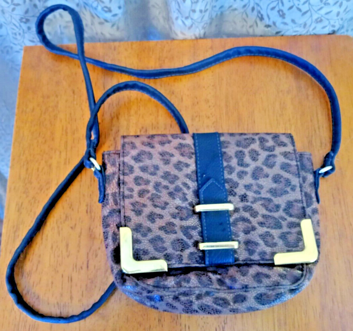 Bongo VTG 80’s Snake Print Faux Leather Gold Tone Metal Crossbody Purse Bag