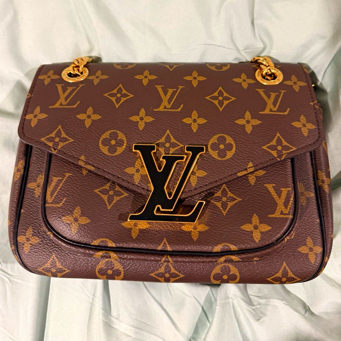 Louis Vuitton Monogram Brown Shoulder Bag Gold Chain Strap Lock w/ Zipper Pocket