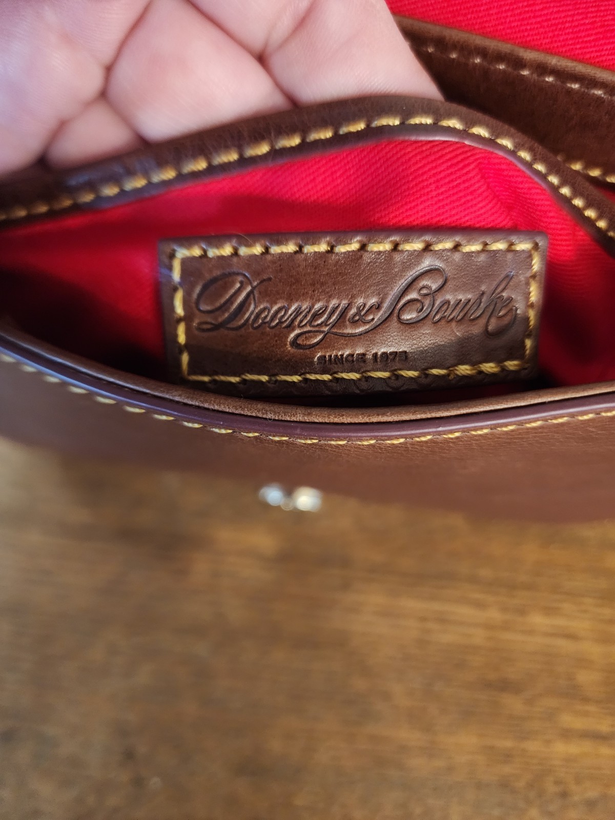Dooney & Bourke Florentine Kitty Crossbody Chestnut Color