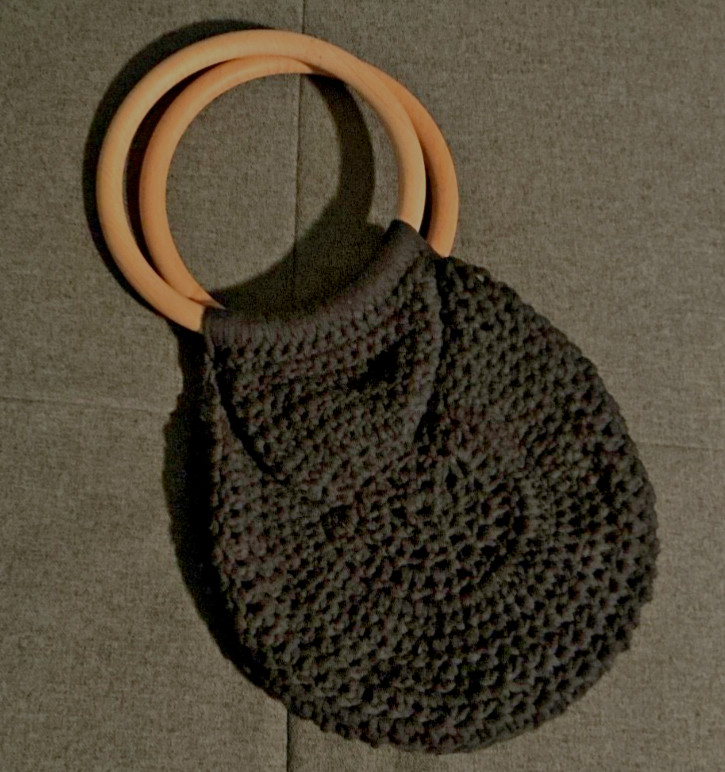 wooden handle crochet bag
