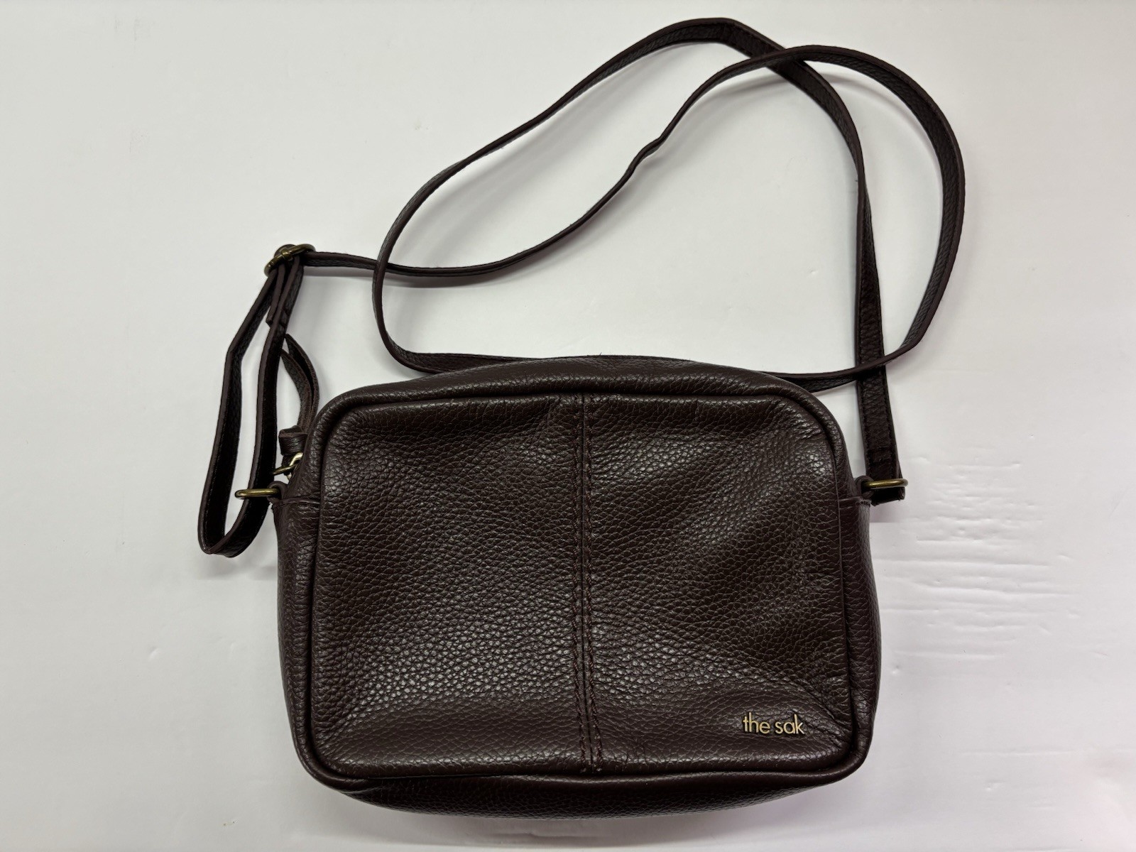 The Sak de young Brown Pebbled 100% leather body Crossbody camera Bag