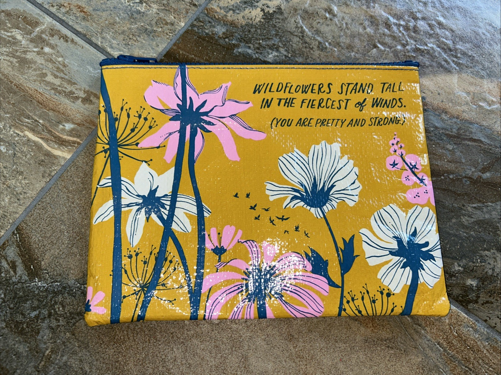 Blue Q Zippered Bag Pouch Pocket Flowers Recycled Material 9-1/4 x 7″ NWOT