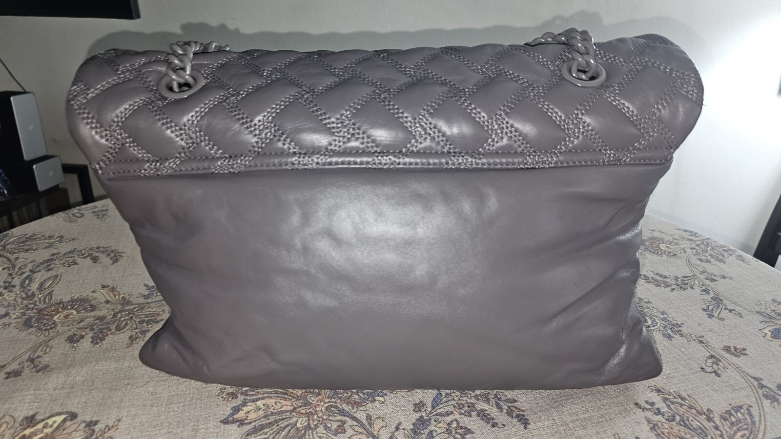 $160 Kurt Geiger Kensington Drench Large Leather Shoulder Bag Grey