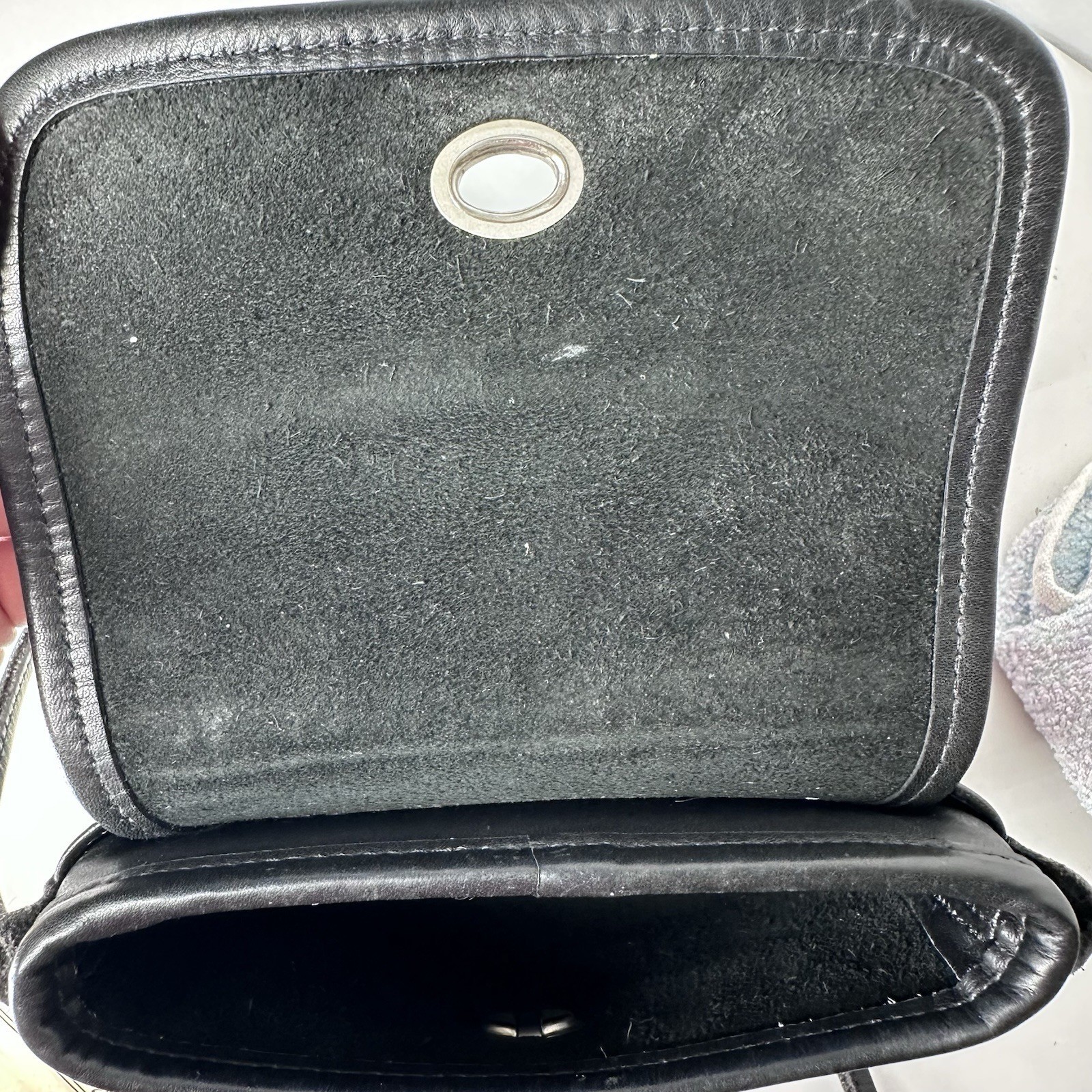 Vintage Coach Tango Flap 9049 Black Leather Turnlock Crossbody