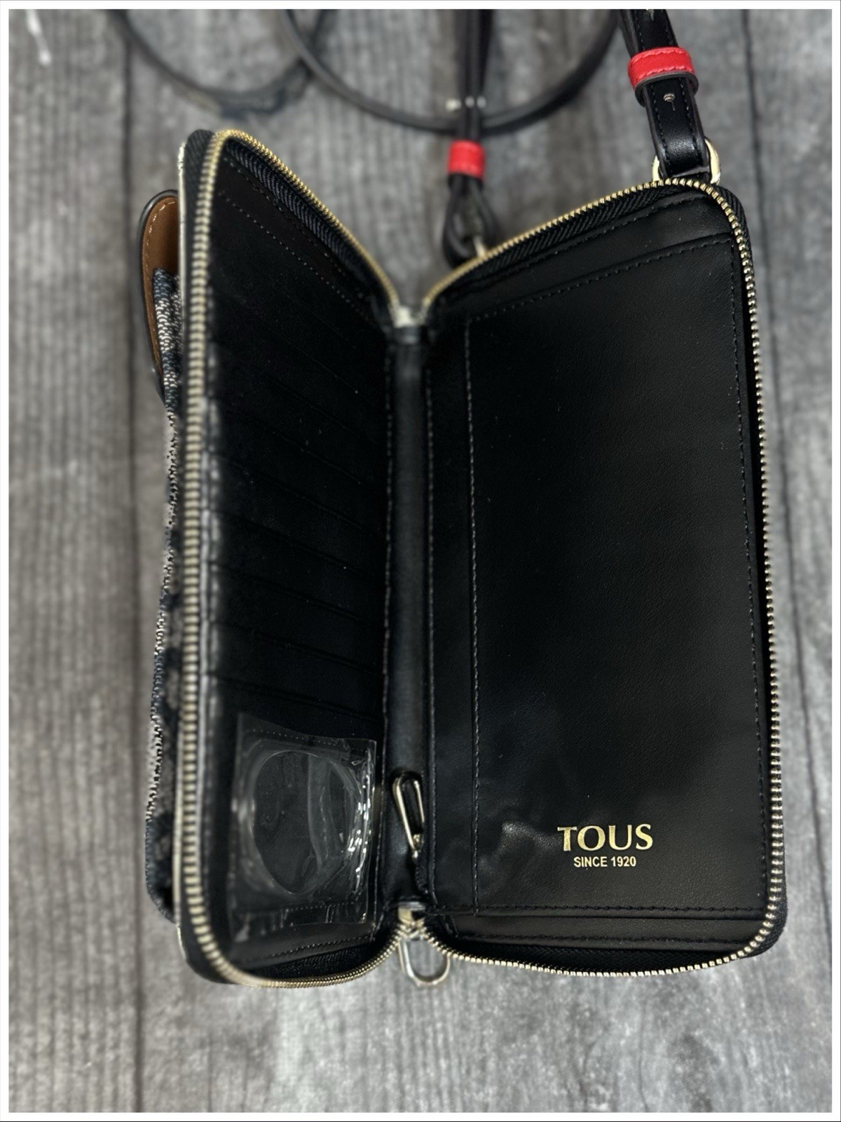 Black and Beige TOUS Kaos Icon Hanging Phone Pouch With Wallet NWOT #200