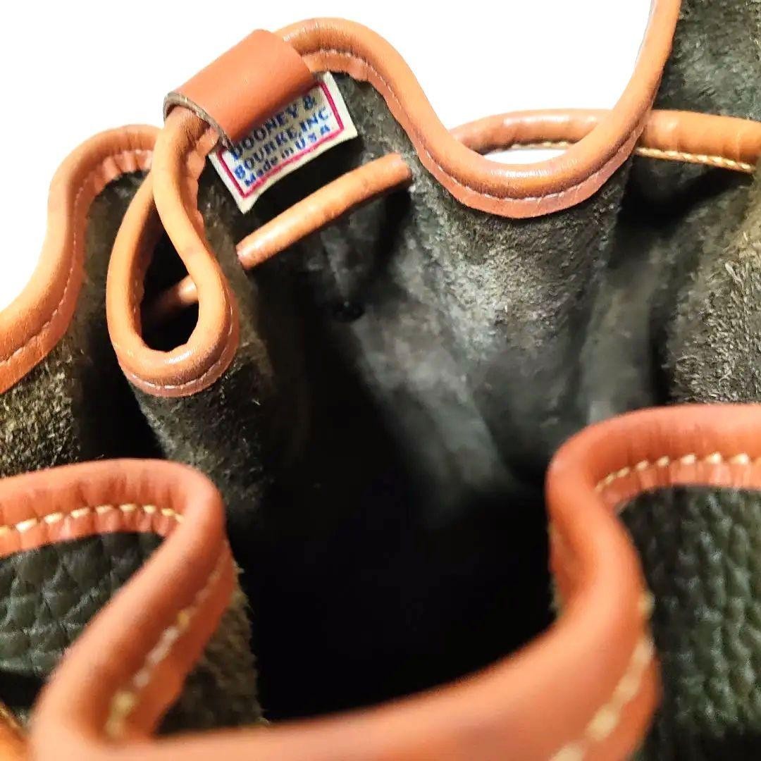 Dooney&Bourke Green Leather Drawstring Shoulder Bag tassel Used wide 32cm