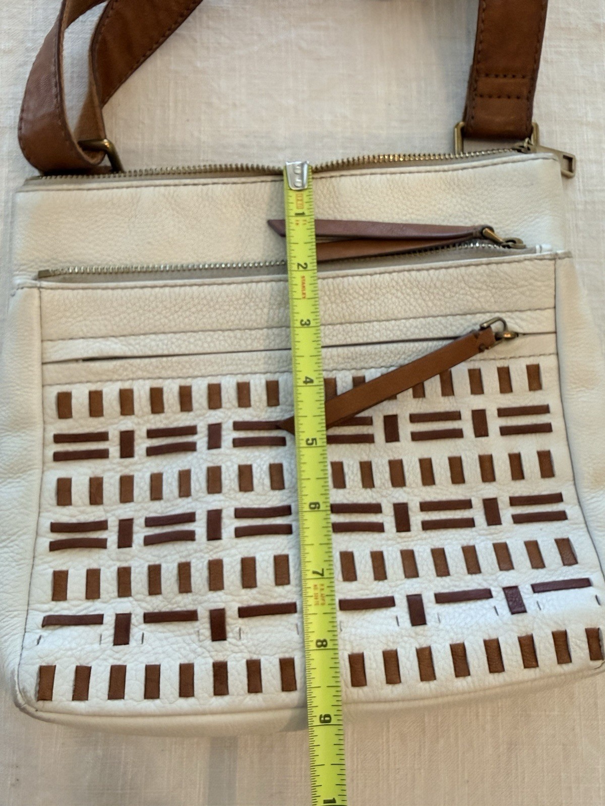 Fossil Corey Leather Crossbody Shoulder Purse Woven Boho Bag Beige Tan Western