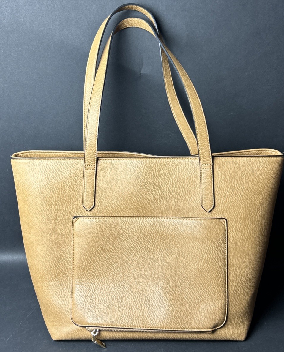 Poppy and Peonies “Go-Getter” Travel Tote Bag Beige W/removable Bag