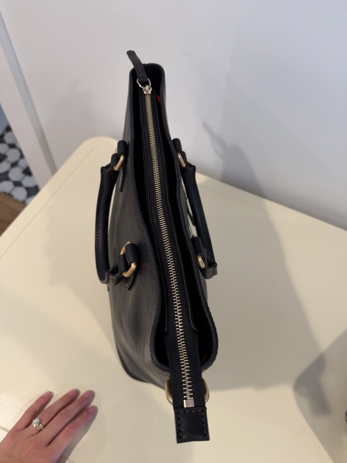 Dooney & Bourke Florentine Editor’s Tote ~MISSING STRAP~ WORN ONCE