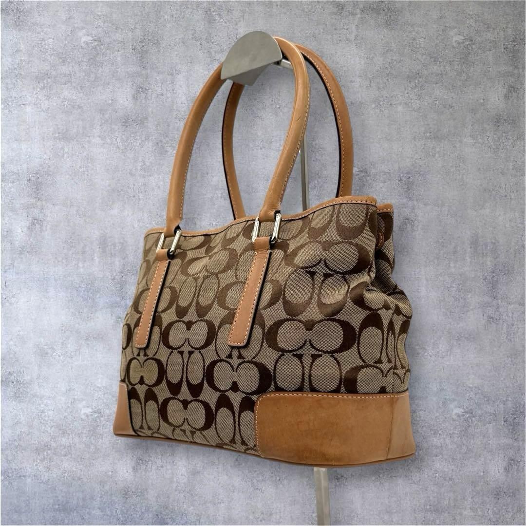 Excellent condition Coach handbag self standing beige canvas leather signature 1