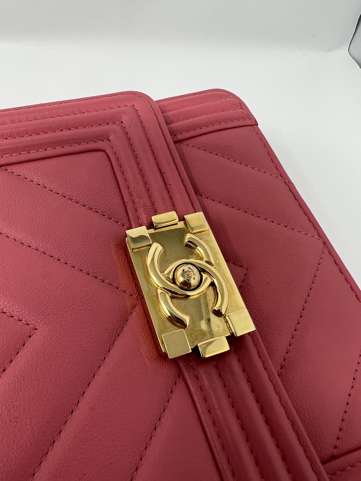 CHANEL NORTH SOUTH CHEVRON LE BOY LEATHER FLAP PINK