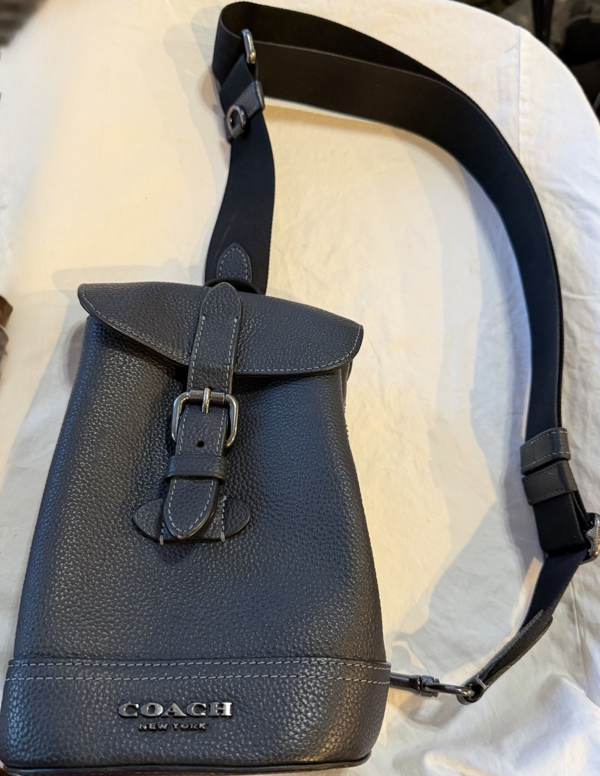 COACH Hudson Small Pack Sling Bag Navy Pebbled Leather Crossbody Backpack CB929
