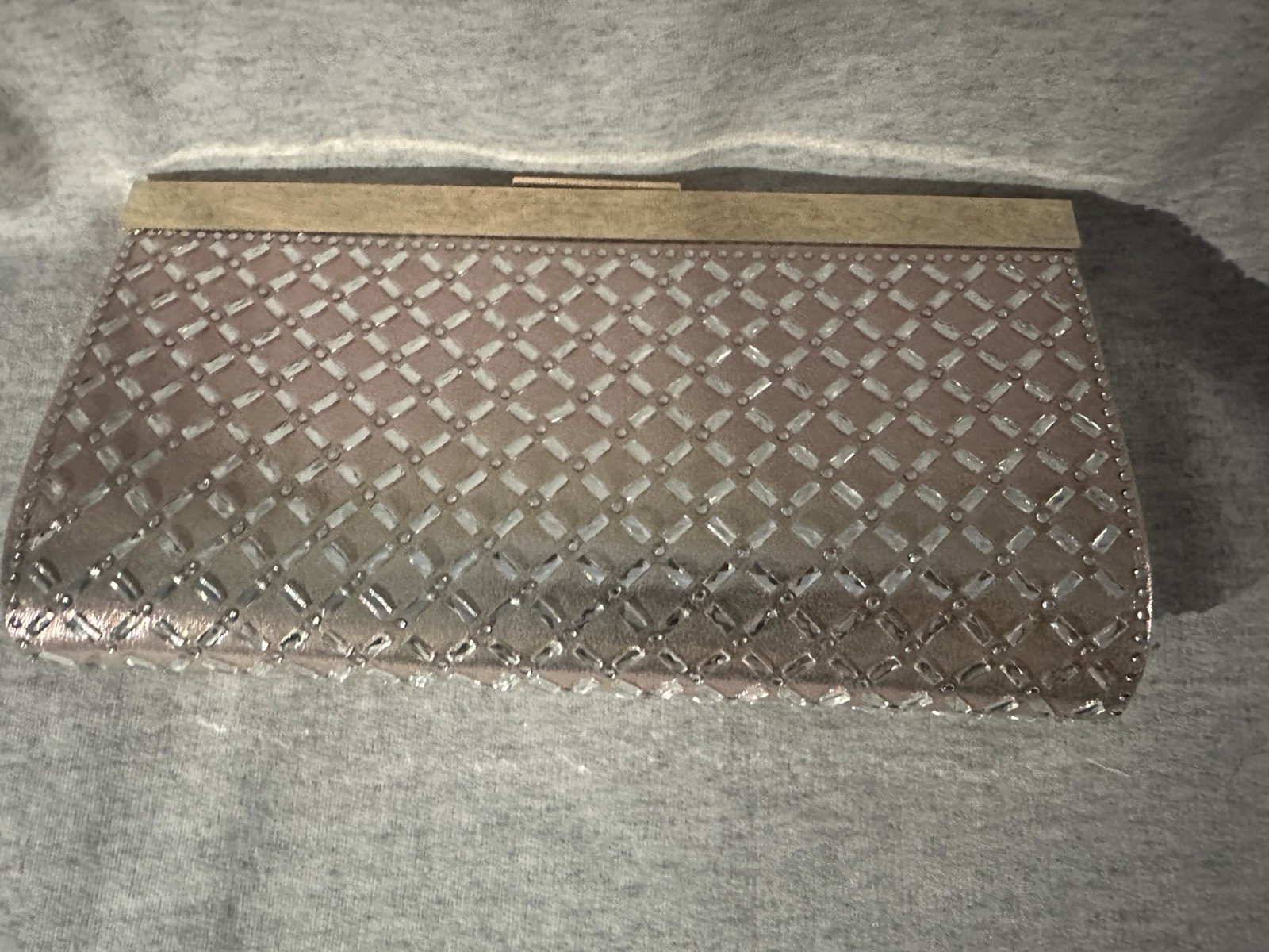 Estee&Lilly Bar Clasp Closure Pearl-Stone Framed Clutch Silver (no Strap)