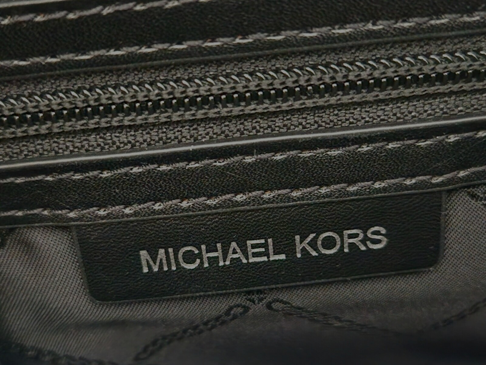 🌞MICHAEL KORS ELLIOT BLACK LOGO SILVER STUD LEOPARD MD UTILITY CAMERA BAG🌺NWT