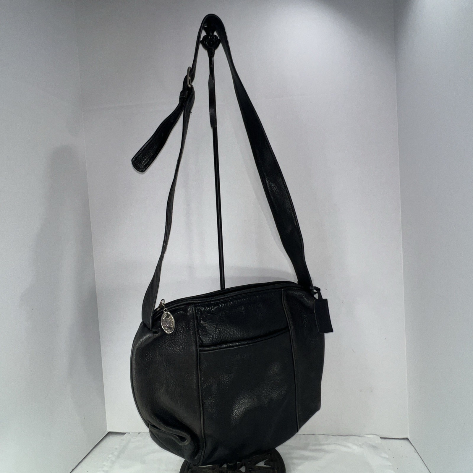 Vintage Stone Mountain USA Black Butter Soft Pebble Leather Solder Crossbody Bag