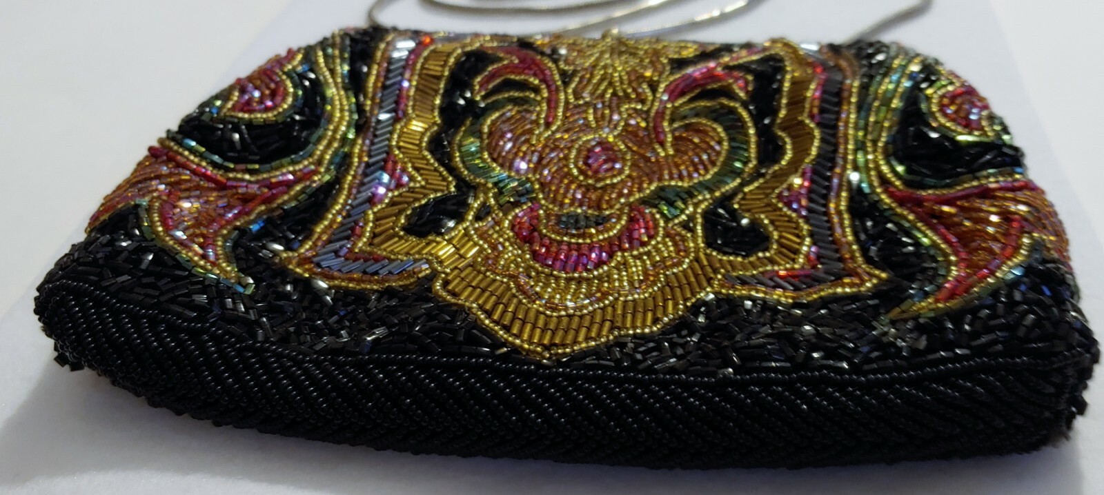 Vintage LA REGALE beaded – MULTI COLOR ( 7 1/2 in Wide x 6 in Tall )