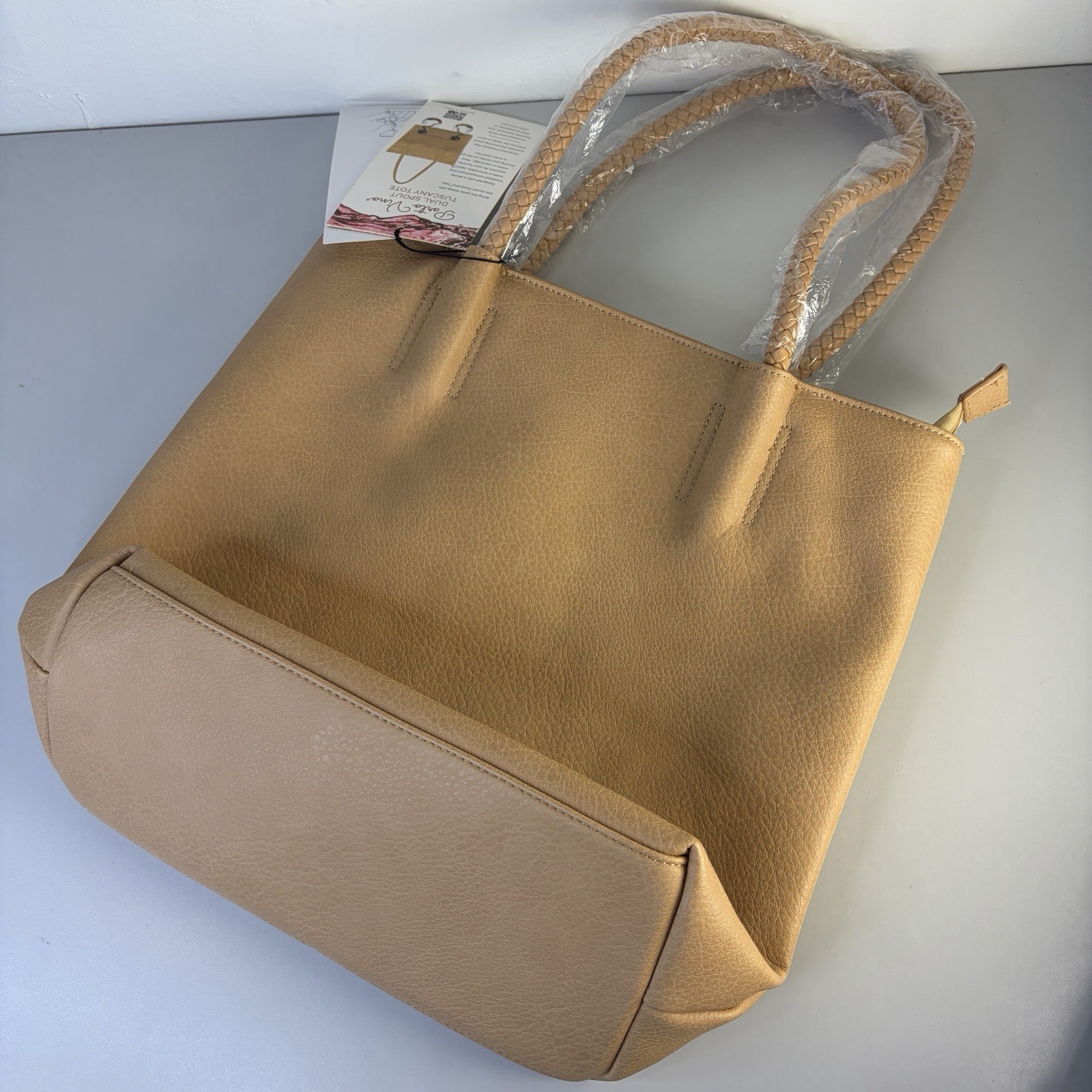 PortoVino Dual Spout Tuscany Double Vegan Leather Tote Bag (2 wine dispensers)
