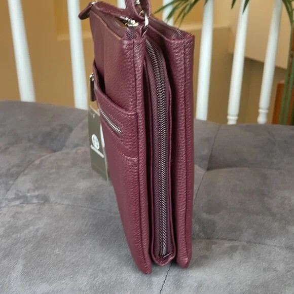GIANI BERNINI ~ Triple Zip Pebble Leather Dasher Crossbody Bag ~ Wine ~ NWT!