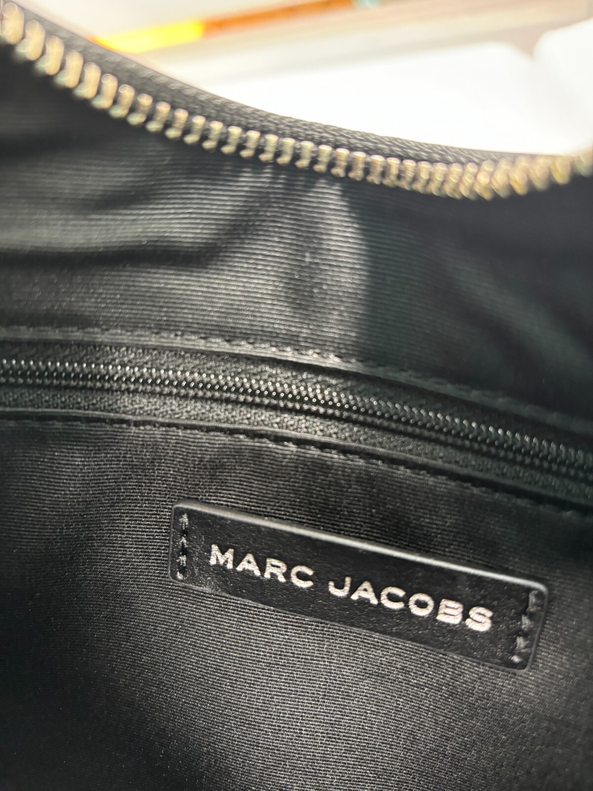 MARC JACOBS NEW YORK-NWT$495.00