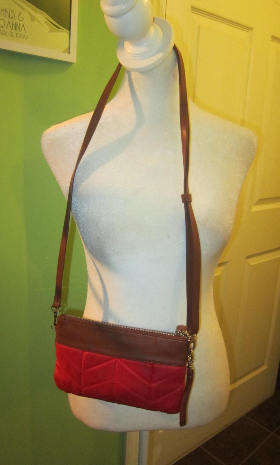 Mighty Purse Wristlet Charge On The Go Brown Leather Red Quilted W Instructions