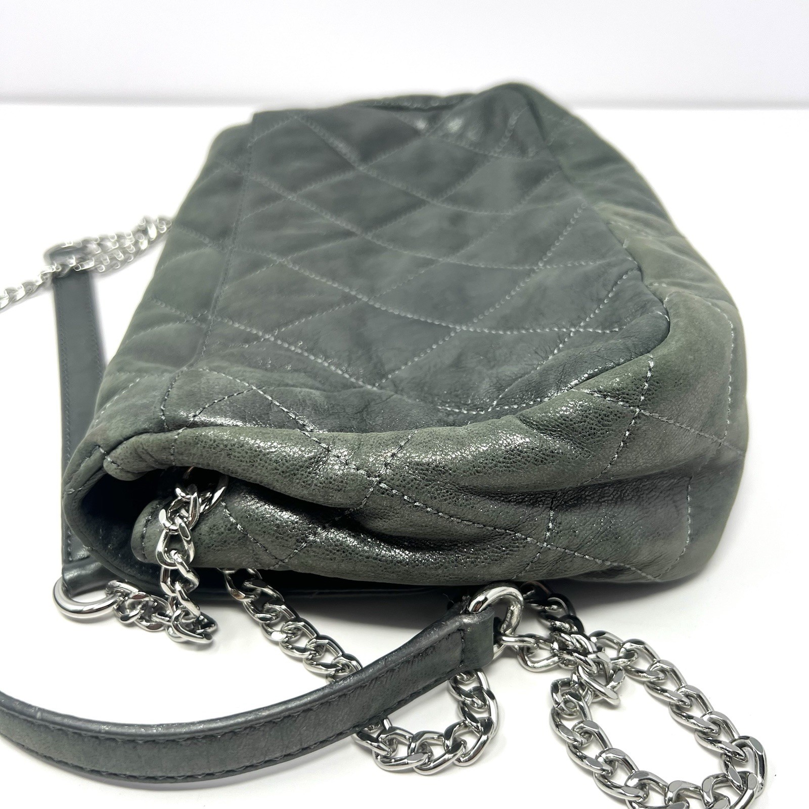 Michael Kors Sloan Crossbody Shoulder Bag Quilted Grey Leather Chain Strap GUC