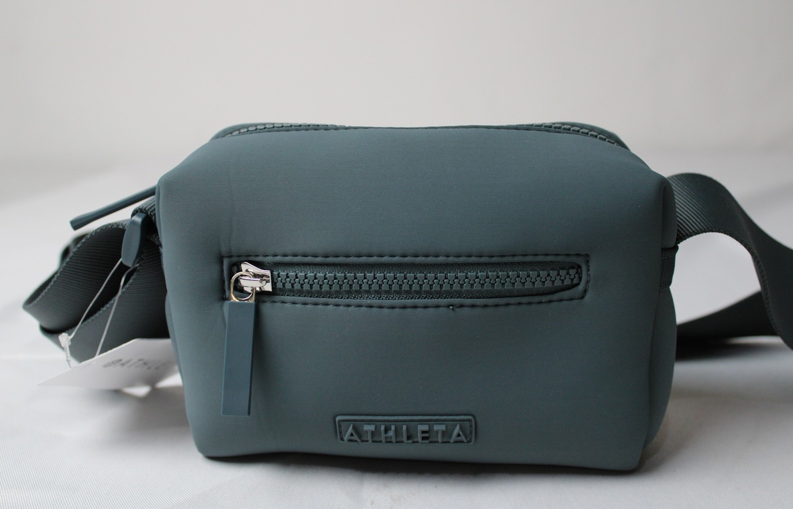 Athleta Women’s Diem Solid Water-Resistant Crossbody Bag BE5 Teal One Size