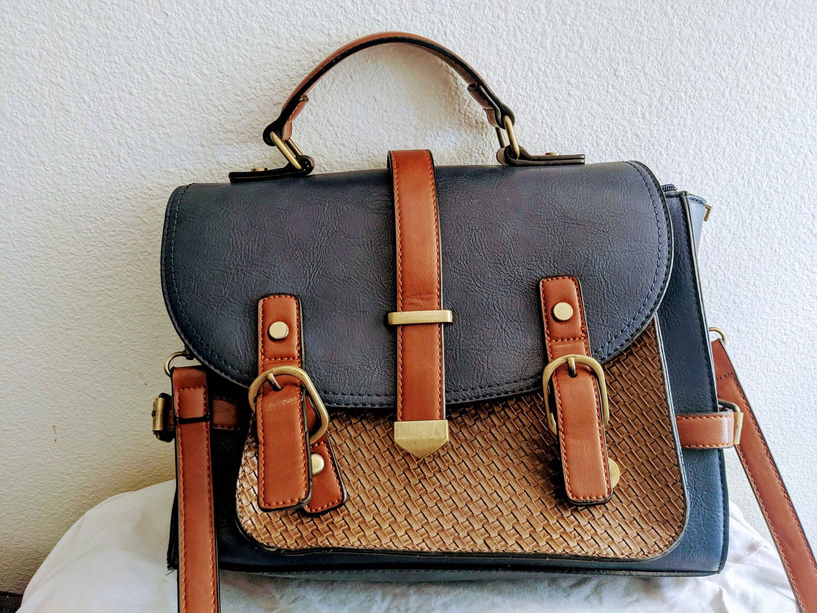 Modcloth Authentically Academic Blue vintage shoulder bag.