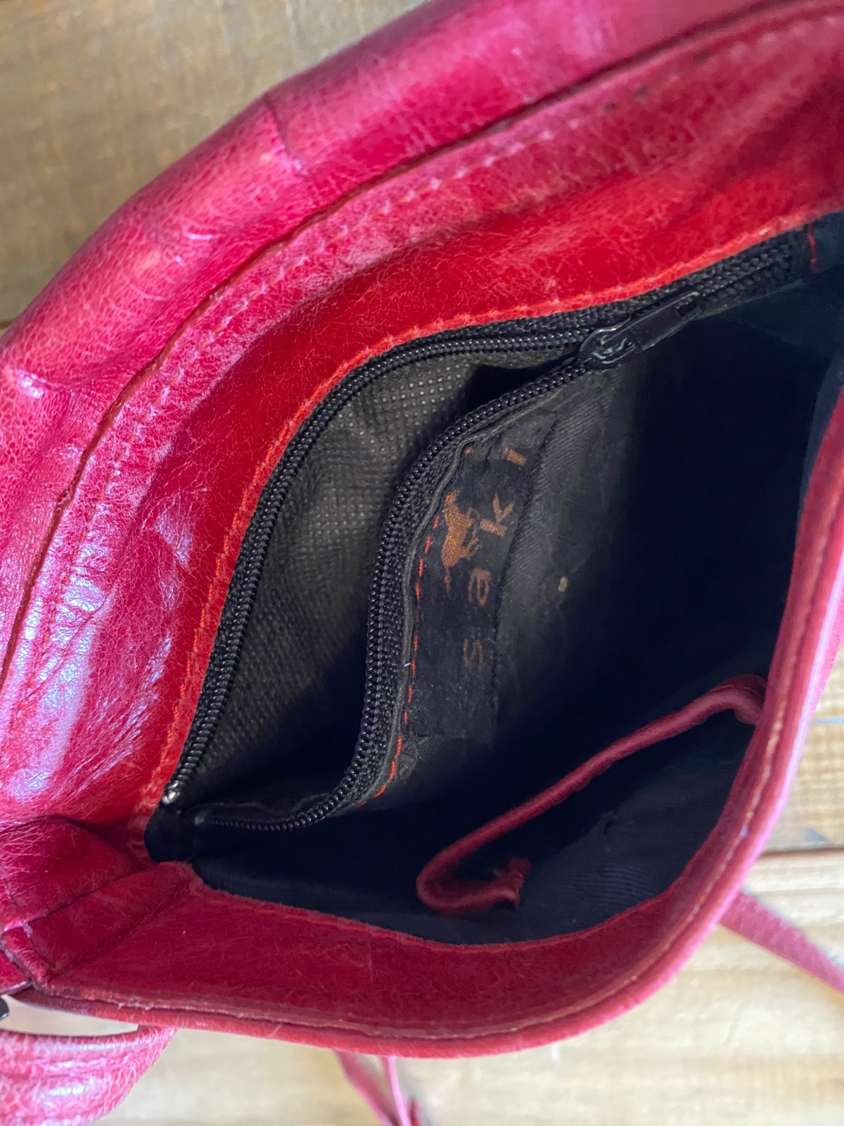 SAKI Greece Leather Raspberry Boho Crossbody Studded Croc Embossed Purse