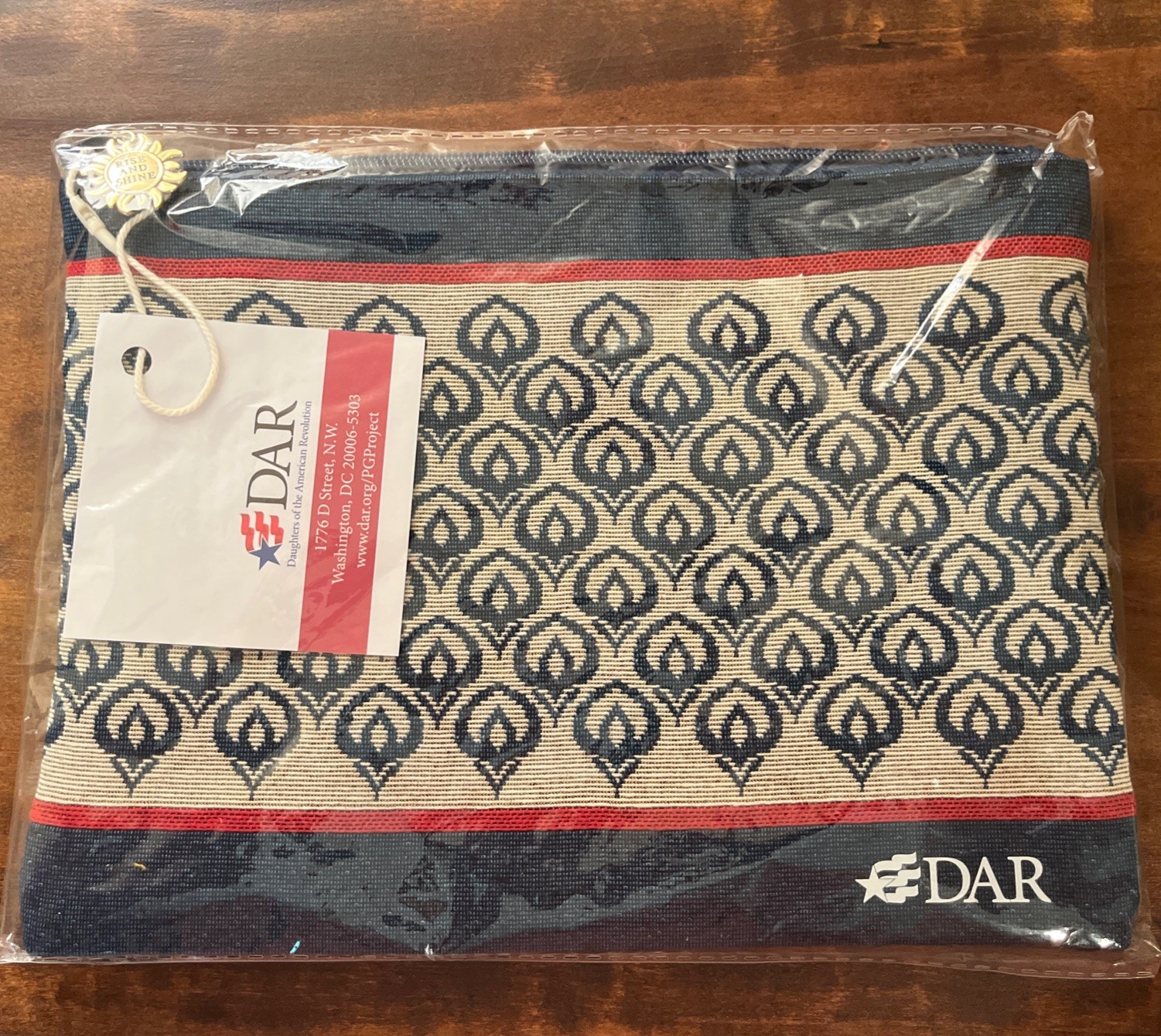 NEW Zip Bag 10″x7.5″ from DAR Daughters of American Revolution (093)