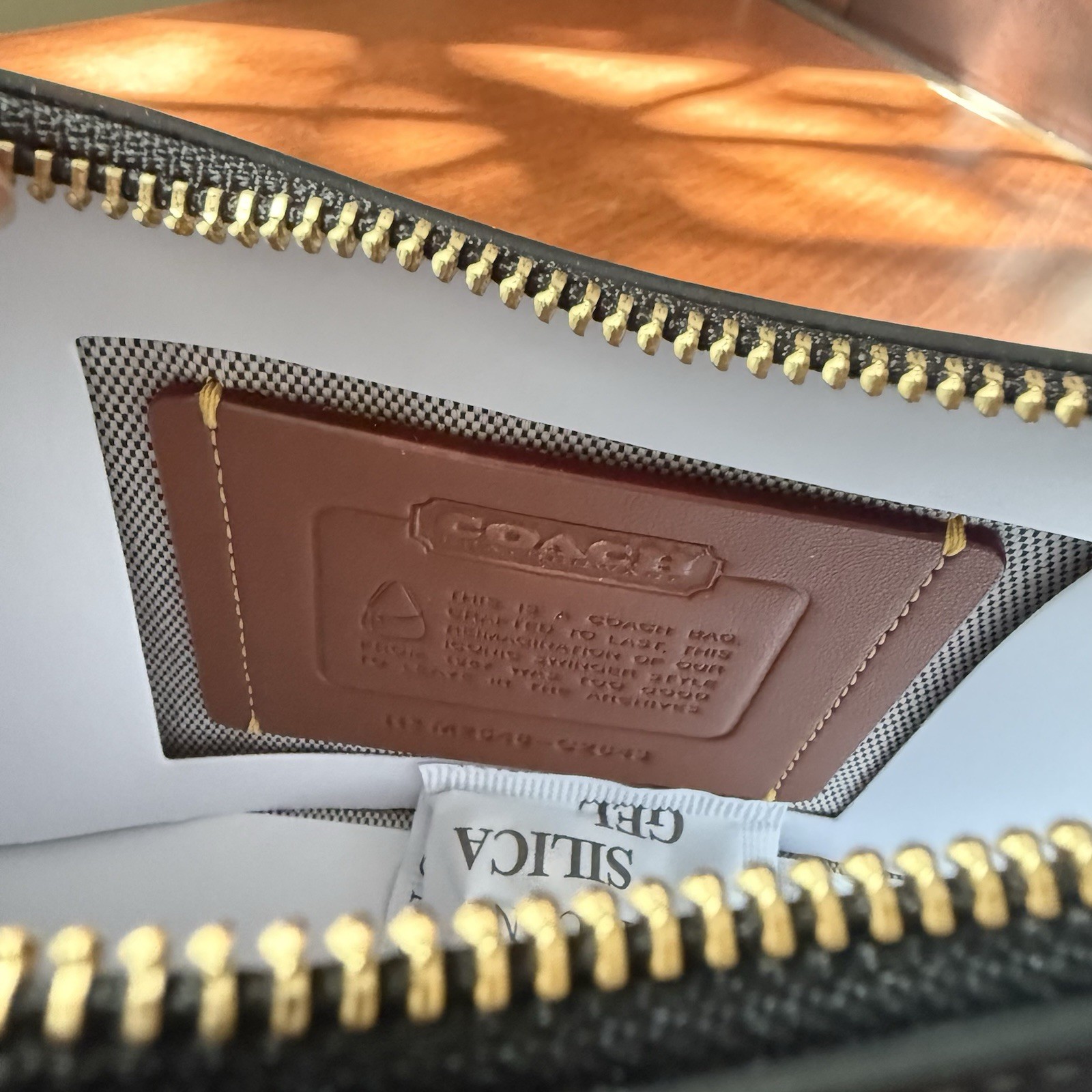 Genuine Coach Swinger 20 Shoulder Bag