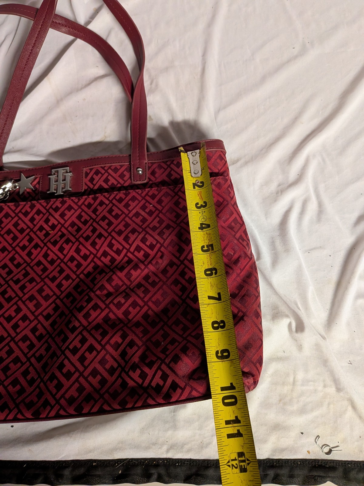 Tommy Hilfiger Red Monogram Jacquard Tote Bag Purse Star Charm Handbag VNG-DON